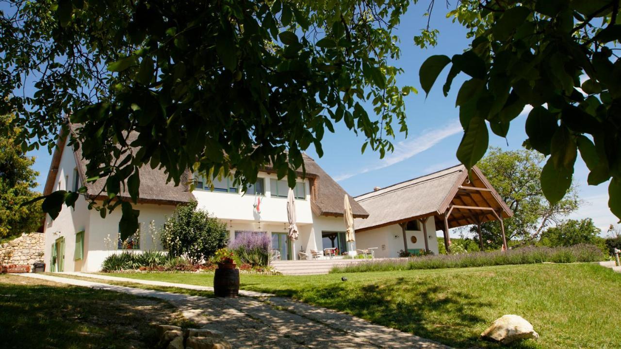 Fuerjes Udvarhaz Vaszoly Bagian luar foto